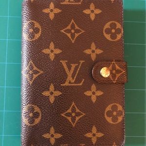 AUTHENTIC Louis Vuitton Agenda PM